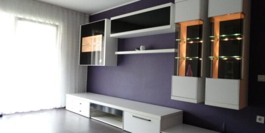 Apartament 3 camere + terasa generoasa in Floresti