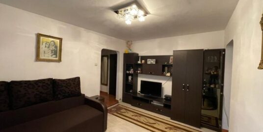 Apartament cu 4 camere semidecomandat în Mănăștur