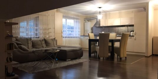 Apartament 3 camere decomandat in Floresti