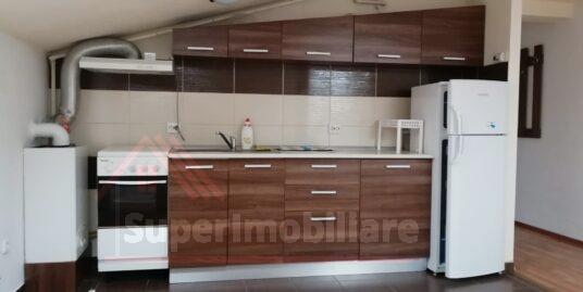 Apartament 2 camere decomandat la mansarda in Buna Ziua