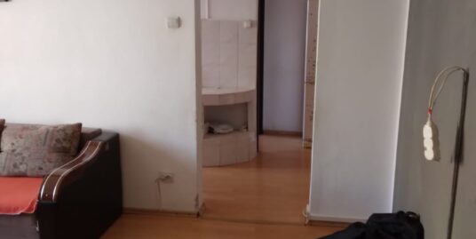Apartament 3 camere semidecomandat in Manastur